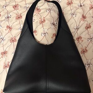 Universal Thread Black Slouchy Hobo Shoulder Bag -NWOT